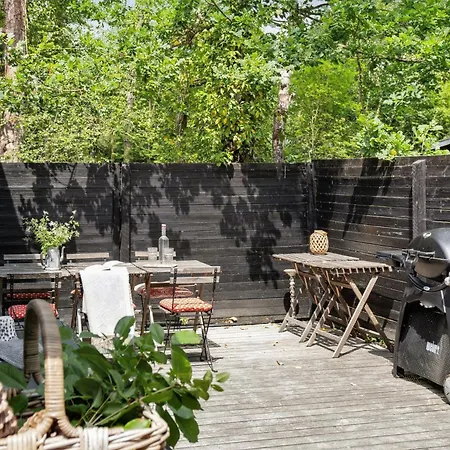 Classic 1937 On A Natural Plot